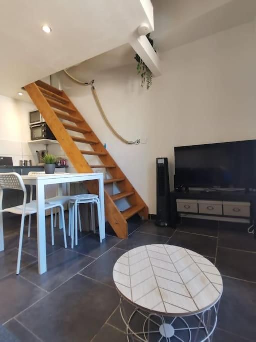 Esprit Du Sud - Appartement Cosy Proche Centre - ツーロン エクステリア 写真